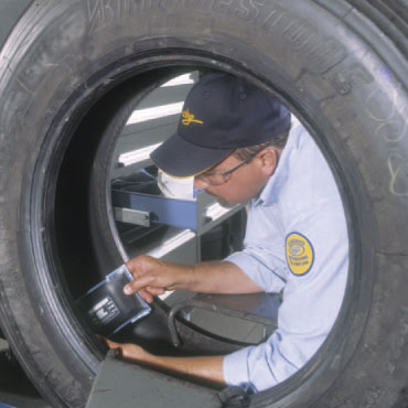 Bandag Process - Step 5 - Denray Tire - Winnipeg - Manitoba
